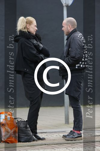 Amsterdam 2 maart 2015
Jette v d Meij met een vriend op straat in Amsterdam.