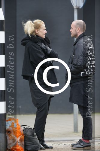 Amsterdam 2 maart 2015
Jette v d Meij met een vriend op straat in Amsterdam.