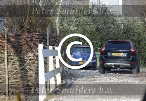 Uitdam Zuiderwoude Amsterdam 19 februari 2015
De ouders van katja Schuurman halen Sammie van School en Thijs heeft een nieuw appartement in Amsterdam.