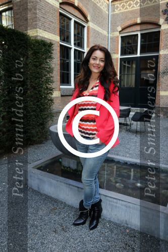 Amsterdam 19 februari 2015
Presentatie tweelingenshow van sbs met oa Kees Tol en Kim Lian v d Meij bij het college hotel.