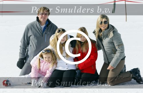 Lech, 23 Februari 2015
Jaarlijkse fotoshoot koninklijke Familie in Lech met Koning willem Alexander, Koningin Maxima, Prinses Beatrix,Prinses Amalia, Prinses Alexia en Prinses Ariane