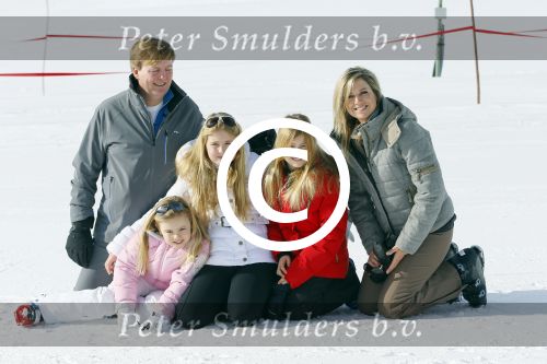 Lech, 23 Februari 2015
Jaarlijkse fotoshoot koninklijke Familie in Lech met Koning willem Alexander, Koningin Maxima, Prinses Beatrix,Prinses Amalia, Prinses Alexia en Prinses Ariane