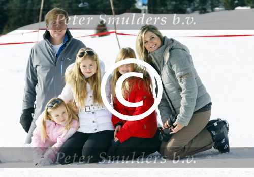 Lech, 23 Februari 2015
Jaarlijkse fotoshoot koninklijke Familie in Lech met Koning willem Alexander, Koningin Maxima, Prinses Beatrix,Prinses Amalia, Prinses Alexia en Prinses Ariane