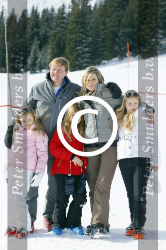 Lech, 23 Februari 2015
Jaarlijkse fotoshoot koninklijke Familie in Lech met Koning willem Alexander, Koningin Maxima, Prinses Beatrix,Prinses Amalia, Prinses Alexia en Prinses Ariane