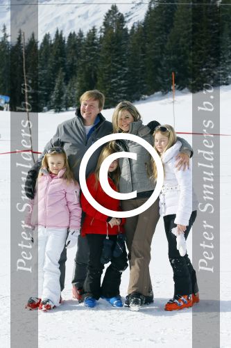 Lech, 23 Februari 2015
Jaarlijkse fotoshoot koninklijke Familie in Lech met Koning willem Alexander, Koningin Maxima, Prinses Beatrix,Prinses Amalia, Prinses Alexia en Prinses Ariane