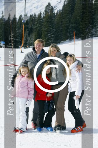 Lech, 23 Februari 2015
Jaarlijkse fotoshoot koninklijke Familie in Lech met Koning willem Alexander, Koningin Maxima, Prinses Beatrix,Prinses Amalia, Prinses Alexia en Prinses Ariane