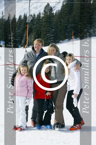 Lech, 23 Februari 2015
Jaarlijkse fotoshoot koninklijke Familie in Lech met Koning willem Alexander, Koningin Maxima, Prinses Beatrix,Prinses Amalia, Prinses Alexia en Prinses Ariane