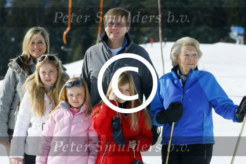 Lech, 23 Februari 2015
Jaarlijkse fotoshoot koninklijke Familie in Lech met Koning willem Alexander, Koningin Maxima, Prinses Beatrix,Prinses Amalia, Prinses Alexia en Prinses Ariane