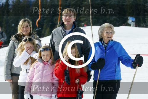 Lech, 23 Februari 2015
Jaarlijkse fotoshoot koninklijke Familie in Lech met Koning willem Alexander, Koningin Maxima, Prinses Beatrix,Prinses Amalia, Prinses Alexia en Prinses Ariane