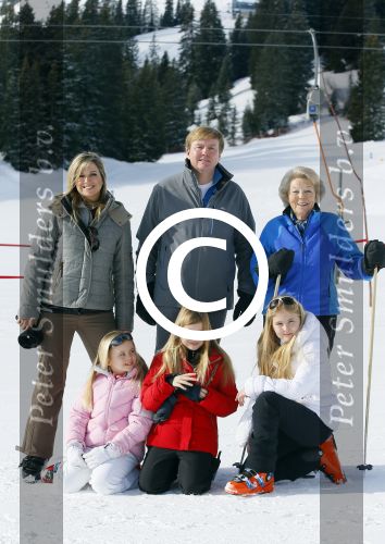 Lech, 23 Februari 2015
Jaarlijkse fotoshoot koninklijke Familie in Lech met Koning willem Alexander, Koningin Maxima, Prinses Beatrix,Prinses Amalia, Prinses Alexia en Prinses Ariane