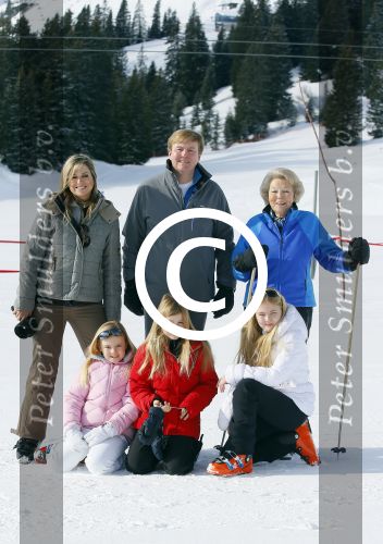 Lech, 23 Februari 2015
Jaarlijkse fotoshoot koninklijke Familie in Lech met Koning willem Alexander, Koningin Maxima, Prinses Beatrix,Prinses Amalia, Prinses Alexia en Prinses Ariane