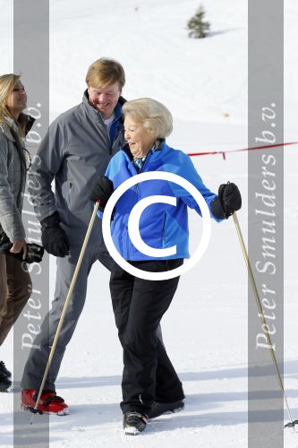 Lech, 23 Februari 2015
Jaarlijkse fotoshoot koninklijke Familie in Lech met Koning willem Alexander, Koningin Maxima, Prinses Beatrix,Prinses Amalia, Prinses Alexia en Prinses Ariane