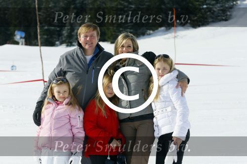 Lech, 23 Februari 2015
Jaarlijkse fotoshoot koninklijke Familie in Lech met Koning willem Alexander, Koningin Maxima, Prinses Beatrix,Prinses Amalia, Prinses Alexia en Prinses Ariane