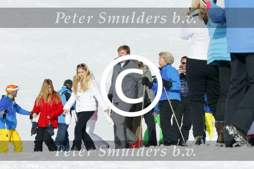 Lech, 23 Februari 2015
Jaarlijkse fotoshoot koninklijke Familie in Lech met Koning willem Alexander, Koningin Maxima, Prinses Beatrix,Prinses Amalia, Prinses Alexia en Prinses Ariane