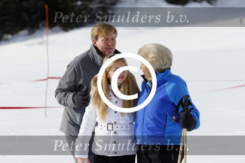 Lech, 23 Februari 2015
Jaarlijkse fotoshoot koninklijke Familie in Lech met Koning willem Alexander, Koningin Maxima, Prinses Beatrix,Prinses Amalia, Prinses Alexia en Prinses Ariane