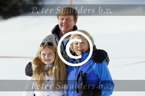 Lech, 23 Februari 2015
Jaarlijkse fotoshoot koninklijke Familie in Lech met Koning willem Alexander, Koningin Maxima, Prinses Beatrix,Prinses Amalia, Prinses Alexia en Prinses Ariane