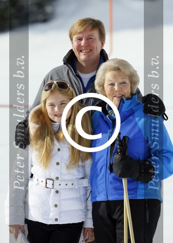 Lech, 23 Februari 2015
Jaarlijkse fotoshoot koninklijke Familie in Lech met Koning willem Alexander, Koningin Maxima, Prinses Beatrix,Prinses Amalia, Prinses Alexia en Prinses Ariane