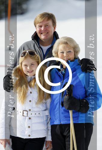 Lech, 23 Februari 2015
Jaarlijkse fotoshoot koninklijke Familie in Lech met Koning willem Alexander, Koningin Maxima, Prinses Beatrix,Prinses Amalia, Prinses Alexia en Prinses Ariane