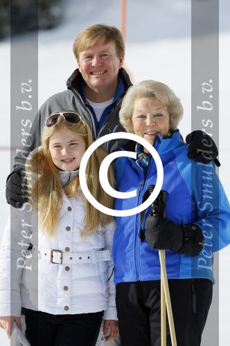 Lech, 23 Februari 2015
Jaarlijkse fotoshoot koninklijke Familie in Lech met Koning willem Alexander, Koningin Maxima, Prinses Beatrix,Prinses Amalia, Prinses Alexia en Prinses Ariane