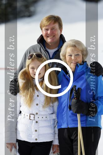 Lech, 23 Februari 2015
Jaarlijkse fotoshoot koninklijke Familie in Lech met Koning willem Alexander, Koningin Maxima, Prinses Beatrix,Prinses Amalia, Prinses Alexia en Prinses Ariane
