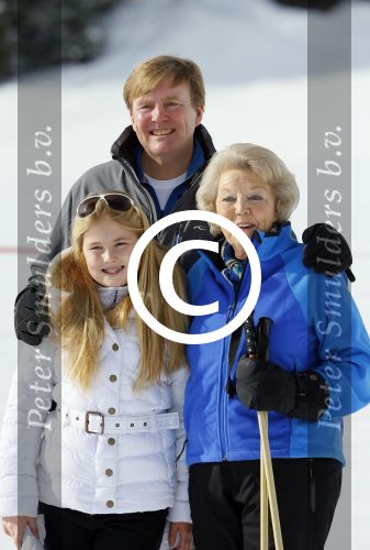 Lech, 23 Februari 2015
Jaarlijkse fotoshoot koninklijke Familie in Lech met Koning willem Alexander, Koningin Maxima, Prinses Beatrix,Prinses Amalia, Prinses Alexia en Prinses Ariane