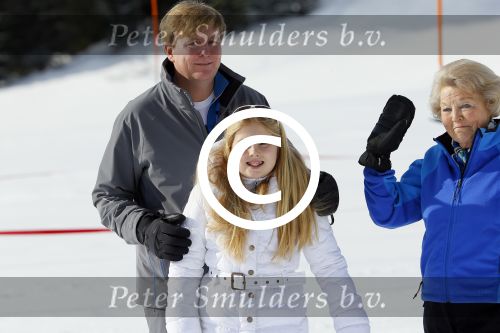 Lech, 23 Februari 2015
Jaarlijkse fotoshoot koninklijke Familie in Lech met Koning willem Alexander, Koningin Maxima, Prinses Beatrix,Prinses Amalia, Prinses Alexia en Prinses Ariane