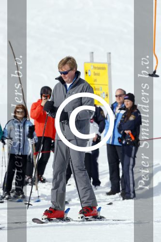 Lech, 23 Februari 2015
Jaarlijkse fotoshoot koninklijke Familie in Lech met Koning willem Alexander, Koningin Maxima, Prinses Beatrix,Prinses Amalia, Prinses Alexia en Prinses Ariane