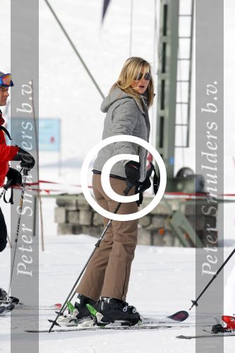 Lech, 23 Februari 2015
Jaarlijkse fotoshoot koninklijke Familie in Lech met Koning willem Alexander, Koningin Maxima, Prinses Beatrix,Prinses Amalia, Prinses Alexia en Prinses Ariane