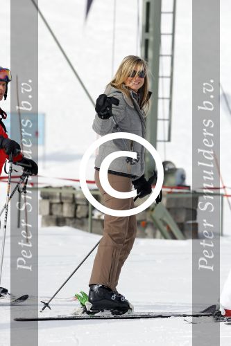 Lech, 23 Februari 2015
Jaarlijkse fotoshoot koninklijke Familie in Lech met Koning willem Alexander, Koningin Maxima, Prinses Beatrix,Prinses Amalia, Prinses Alexia en Prinses Ariane