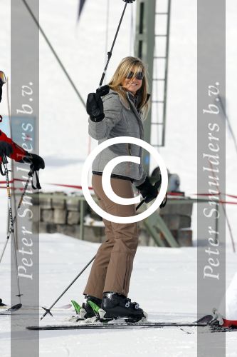 Lech, 23 Februari 2015
Jaarlijkse fotoshoot koninklijke Familie in Lech met Koning willem Alexander, Koningin Maxima, Prinses Beatrix,Prinses Amalia, Prinses Alexia en Prinses Ariane