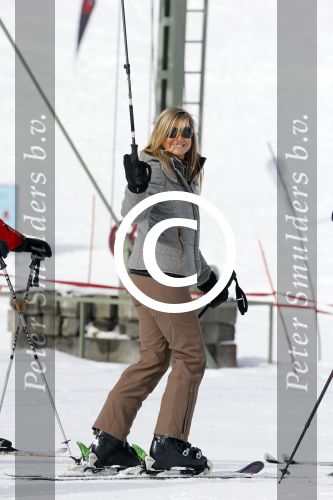 Lech, 23 Februari 2015
Jaarlijkse fotoshoot koninklijke Familie in Lech met Koning willem Alexander, Koningin Maxima, Prinses Beatrix,Prinses Amalia, Prinses Alexia en Prinses Ariane