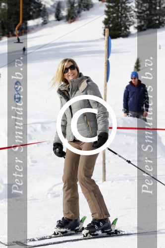 Lech, 23 Februari 2015
Jaarlijkse fotoshoot koninklijke Familie in Lech met Koning willem Alexander, Koningin Maxima, Prinses Beatrix,Prinses Amalia, Prinses Alexia en Prinses Ariane