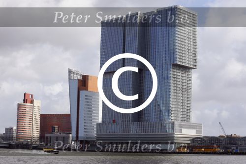 Rotterdam 1 maart 2015
Madonna en vriend Timo Scheffers hebben een penthouse gekocht in het nieuwe gebouw de Rotterdam naast Hotel New York in . Madonna wil vanaf hier met haar prive vliegtuig haar tour gaan maken. Het Penthouse is 750m2 met een dakterras van 70m2
