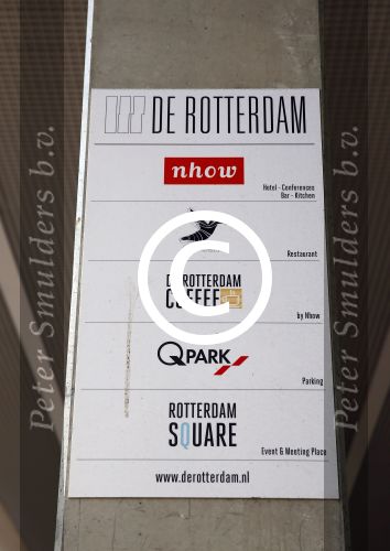 Rotterdam 1 maart 2015
Madonna en vriend Timo Scheffers hebben een penthouse gekocht in het nieuwe gebouw de Rotterdam naast Hotel New York in . Madonna wil vanaf hier met haar prive vliegtuig haar tour gaan maken. Het Penthouse is 750m2 met een dakterras van 70m2