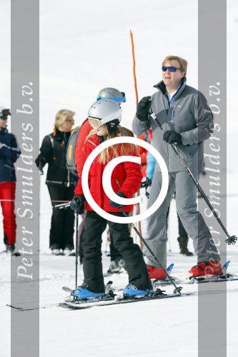 Lech, 23 Februari 2015
Jaarlijkse fotoshoot koninklijke Familie in Lech met Koning willem Alexander, Koningin Maxima, Prinses Beatrix,Prinses Amalia, Prinses Alexia en Prinses Ariane