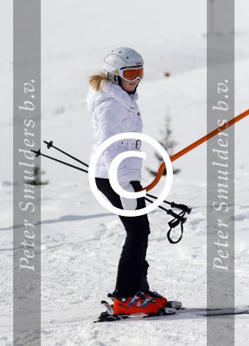 Lech, 23 Februari 2015
Jaarlijkse fotoshoot koninklijke Familie in Lech met Koning willem Alexander, Koningin Maxima, Prinses Beatrix,Prinses Amalia, Prinses Alexia en Prinses Ariane