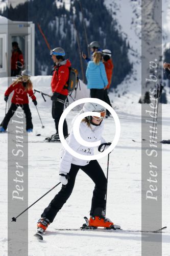Lech, 23 Februari 2015
Jaarlijkse fotoshoot koninklijke Familie in Lech met Koning willem Alexander, Koningin Maxima, Prinses Beatrix,Prinses Amalia, Prinses Alexia en Prinses Ariane