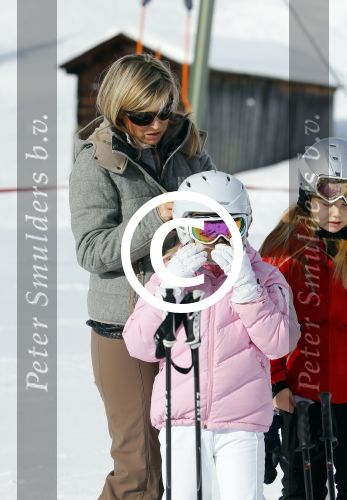 Lech, 23 Februari 2015
Jaarlijkse fotoshoot koninklijke Familie in Lech met Koning willem Alexander, Koningin Maxima, Prinses Beatrix,Prinses Amalia, Prinses Alexia en Prinses Ariane