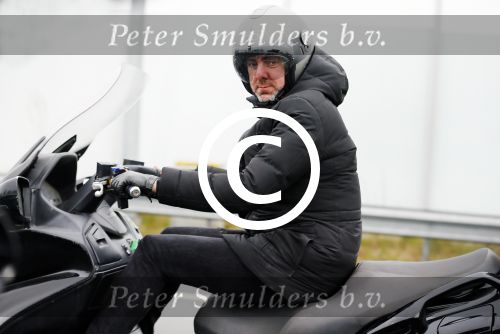 Muiden 11 februari 2015
Ruud de Wild op zijn motor op de A1