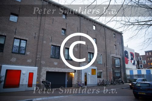 Uitdam Zuiderwoude Amsterdam 19 februari 2015
De ouders van katja Schuurman halen Sammie van School en Thijs heeft een nieuw appartement in Amsterdam.