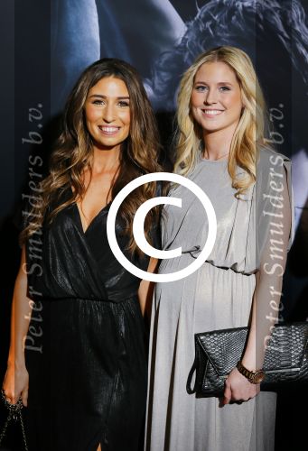 Amsterdam 11 februari 2015
Premiere fifty shades of grey in tuschinski.
Xelly Cabau v Kasbergen met haar schoonzus