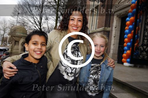 Amsterdam 13 februari 2016 
Premiere Zootropolis in het tropenmuseum.
Aicha Margadi en Kenza en vriendin Lola