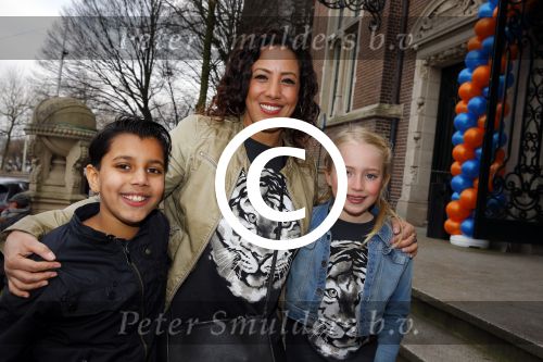 Amsterdam 13 februari 2016 
Premiere Zootropolis in het tropenmuseum.
Aicha Margadi en Kenza en vriendin Lola