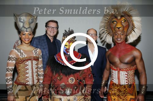 Amsterdam 16 februari 2016 
Presentatie van de Lion king in het stedelijk museum door Albert Verlinde en irene Moors.