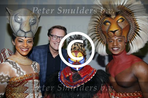 Amsterdam 16 februari 2016 
Presentatie van de Lion king in het stedelijk museum door Albert Verlinde en irene Moors.