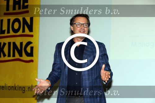 Amsterdam 16 februari 2016 
Presentatie van de Lion king in het stedelijk museum door Albert Verlinde en irene Moors.