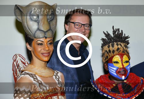 Amsterdam 16 februari 2016 
Presentatie van de Lion king in het stedelijk museum door Albert Verlinde en irene Moors.