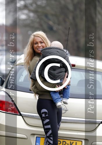 Den Haag 12 februari 2016
Samantha ( Barbie) en haar man Michael v d Plas met hun manager Jake Hampel zijn vrouw en hun PT