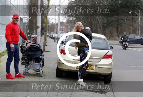 Den Haag 12 februari 2016
Samantha ( Barbie) en haar man Michael v d Plas met hun manager Jake Hampel zijn vrouw en hun PT