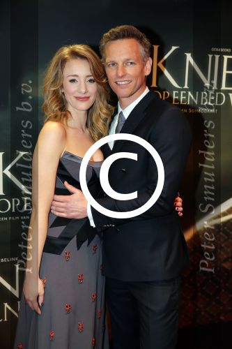 Amsterdam 22 februari 2016
Premiere Knielen op een Bed Violen in Tuschinski , Noortje Herlaar en partner Barry Atsma spelen de hoofdrol.